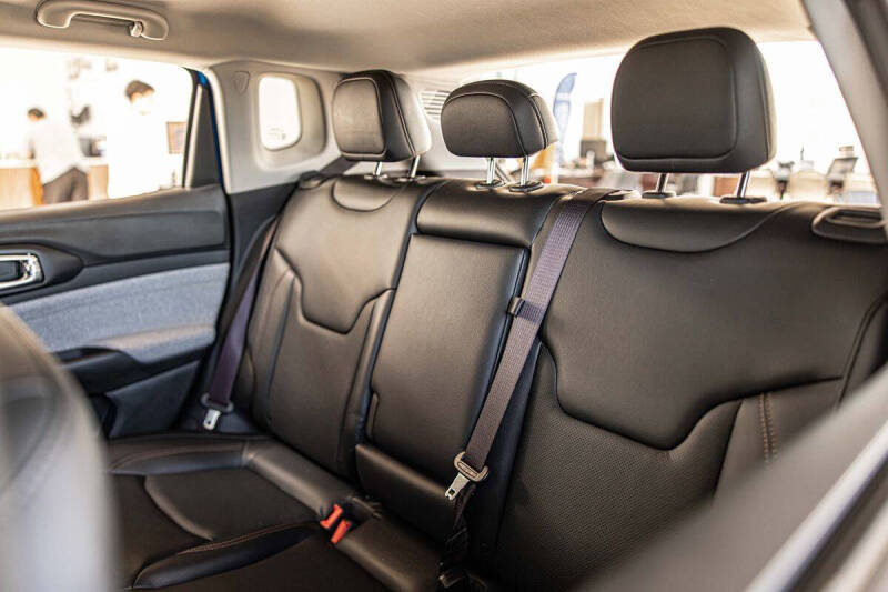 2022 Jeep Compass Latitude Lux