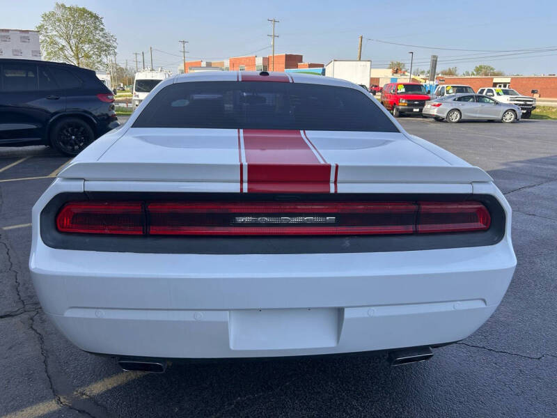 2014 Dodge Challenger SXT