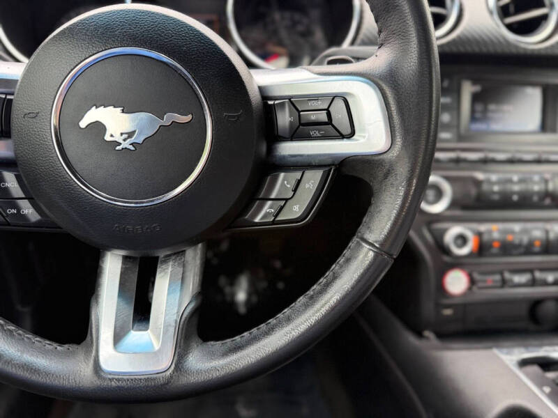 2016 Ford Mustang V6