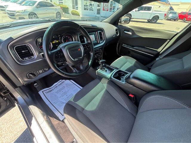 2017 Dodge Charger SE