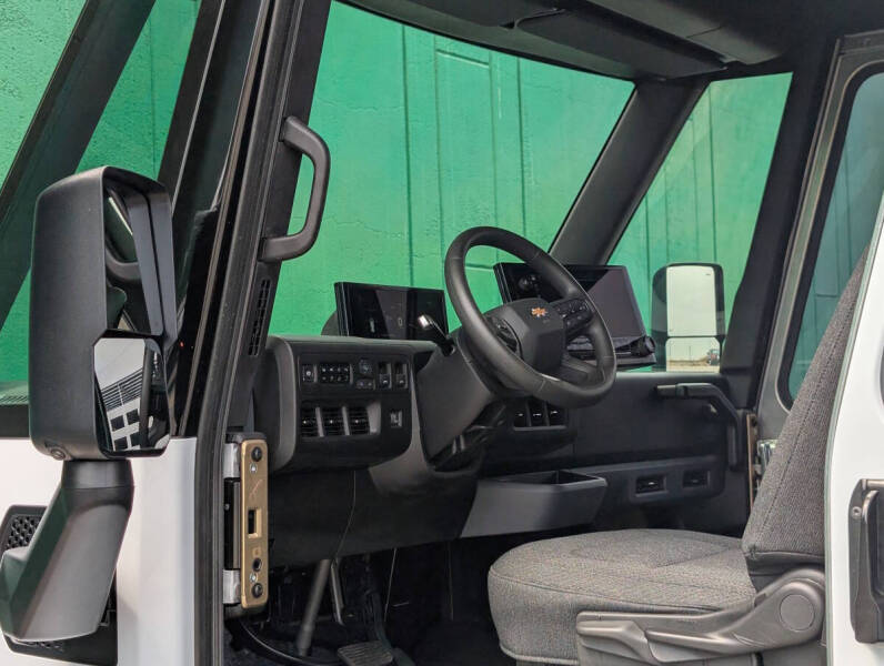 2025 Chevrolet BrightDrop 400