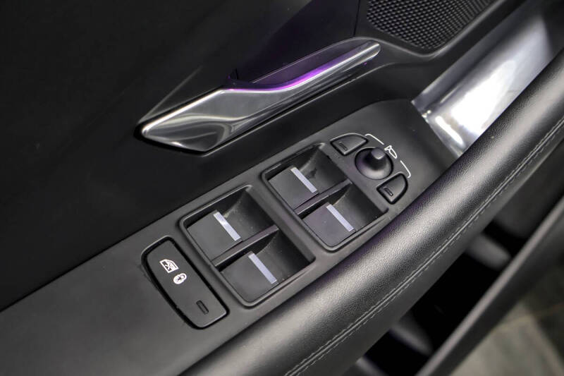 2020 Jaguar E-PACE P250