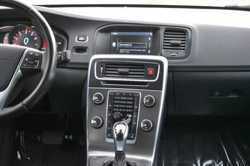 2015 Volvo S60 T5 Premier Plus