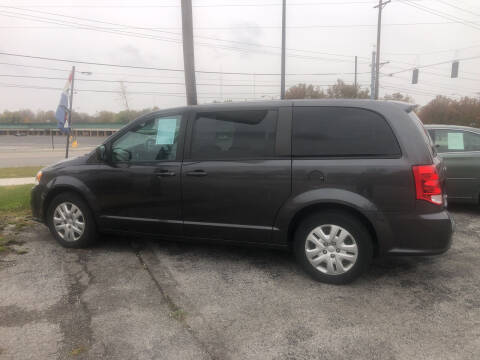 2018 Dodge Grand Caravan for sale at BELL AUTO & TRUCK SALES in Fort Wayne IN
