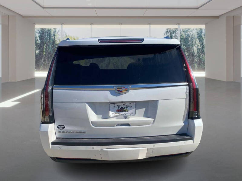 2016 Cadillac Escalade ESV Luxury Collection