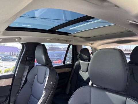 2025 Volvo XC90 B6 Plus Bright Theme 7P