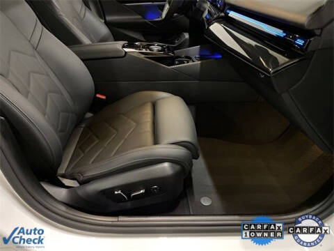 2025 BMW 5 Series 530i xDrive