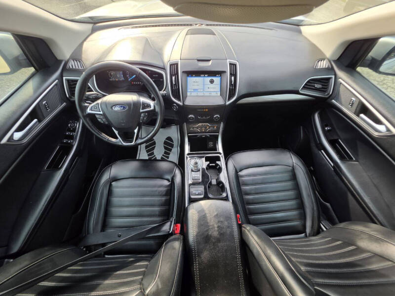 2019 Ford Edge SEL