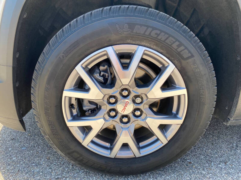 2021 GMC Acadia SLT