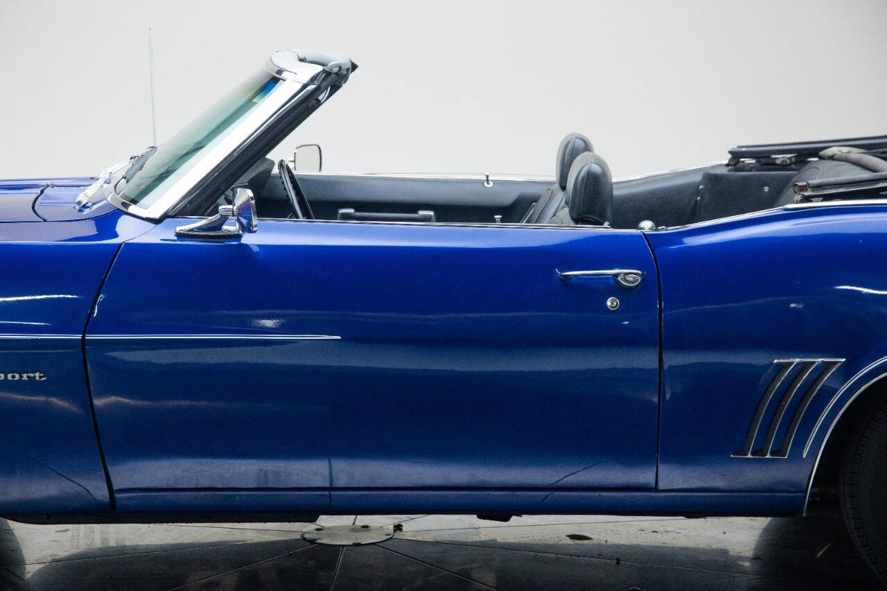 1969 Chevrolet Camaro 18