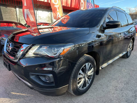 2020 Nissan Pathfinder for sale at Duke City Auto LLC in Gallup NM