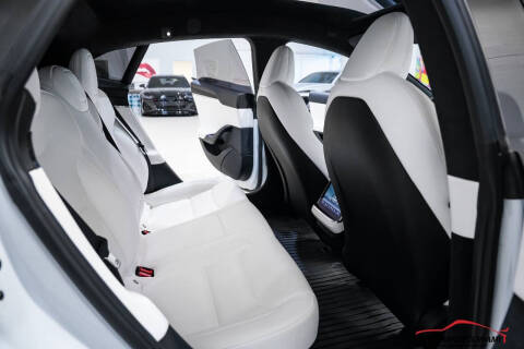 2023 Tesla Model S Standard Range