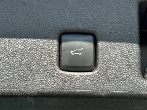 2022 Ford Escape Hybrid Titanium