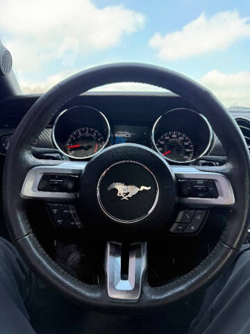 2015 Ford Mustang V6