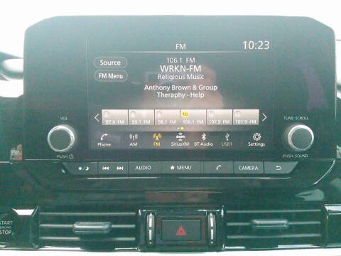 2025 Nissan Pathfinder SV