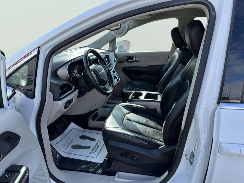 2020 Chrysler Pacifica Touring L Plus