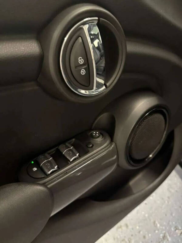 2017 MINI Hardtop 4 Door Cooper