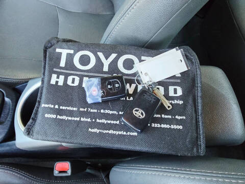 2014 Toyota Prius Plug-in Hybrid