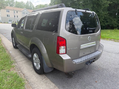 2007 Nissan Pathfinder LE