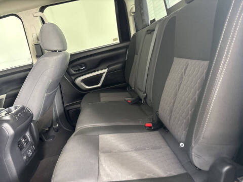 2024 Nissan Titan XD SV