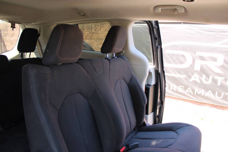 2018 Chrysler Pacifica L