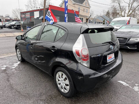 2013 Toyota Prius c One