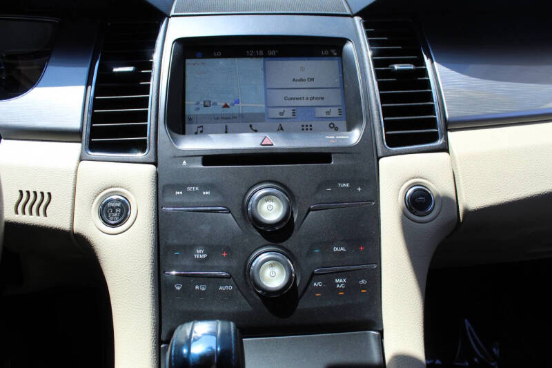 2018 Ford Taurus SEL