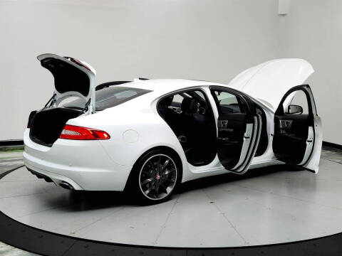 2015 Jaguar XF 3.0 Sport