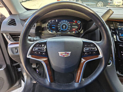 2018 Cadillac Escalade ESV Luxury