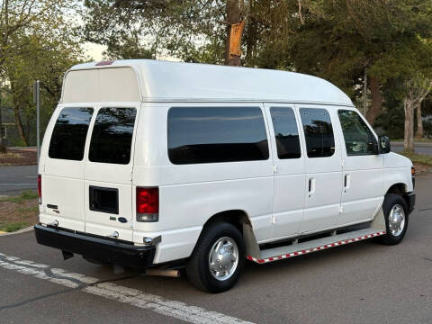 2011 Ford E-Series E-150