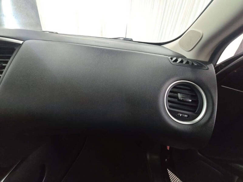 2017 Nissan Pathfinder Platinum