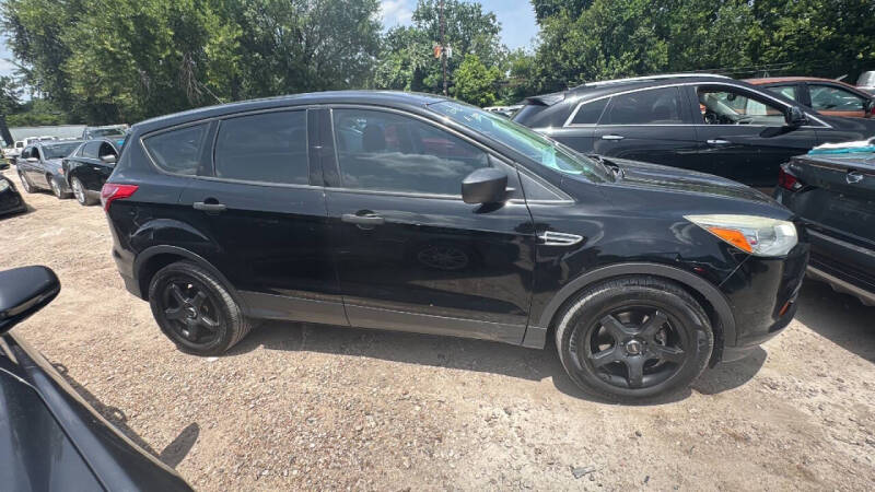 2016 Ford Escape S