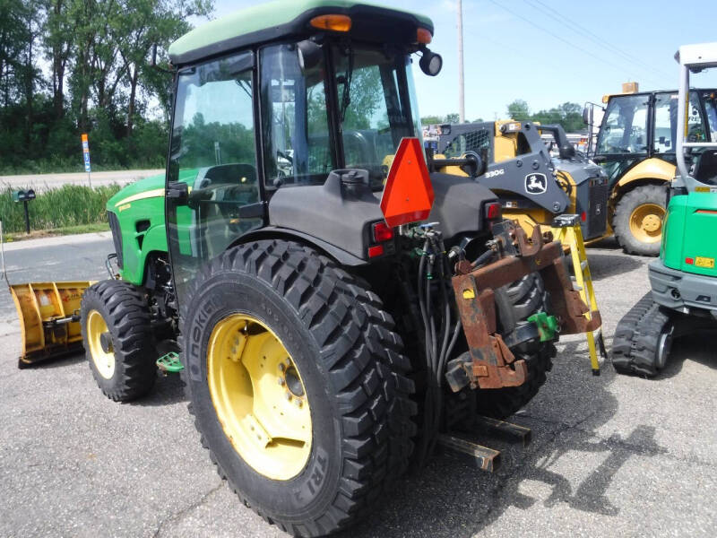 2012 John Deere 5083 EN