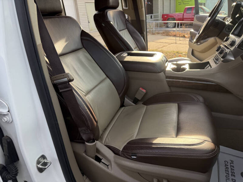 2017 Chevrolet Suburban LS