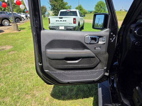 2025 Jeep Gladiator High Tide