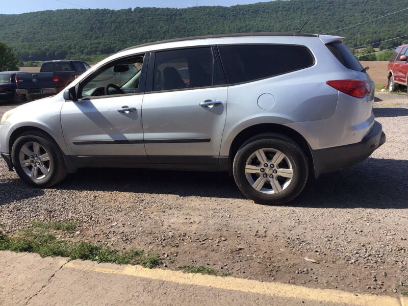 2010 Chevrolet Traverse for sale at Troy's Auto Sales in Dornsife PA