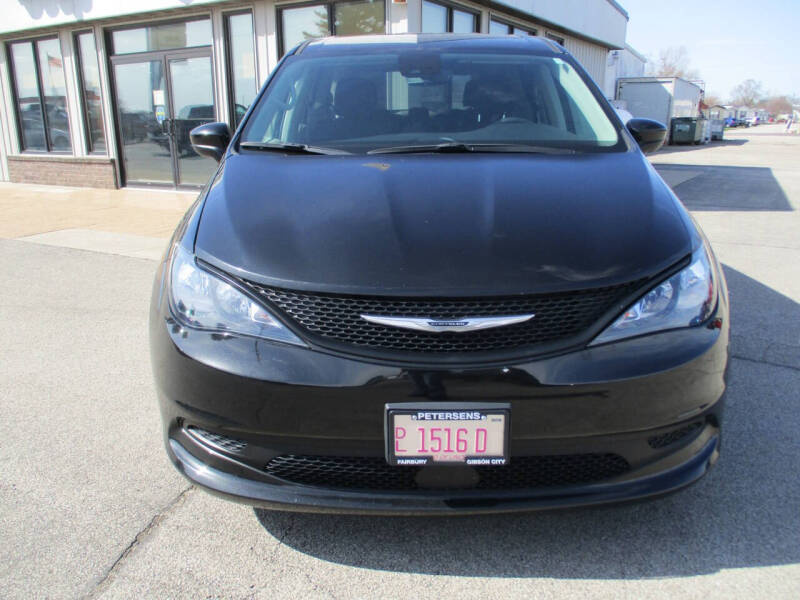 2023 Chrysler Voyager LX