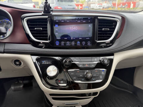 2017 Chrysler Pacifica Limited