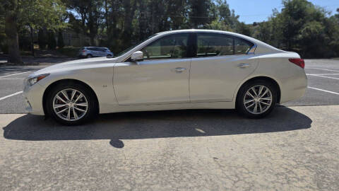 2014 Infiniti Q50 Premium