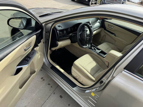 2017 Toyota Camry LE