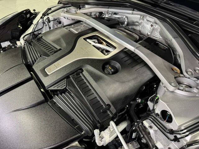 2021 Aston Martin DBX