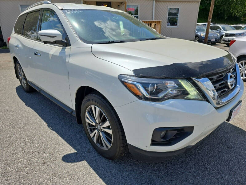 2017 Nissan Pathfinder SL