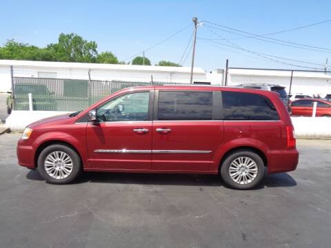 2012 Chrysler Town and Country for sale at Cars Unlimited Inc in Lebanon TN