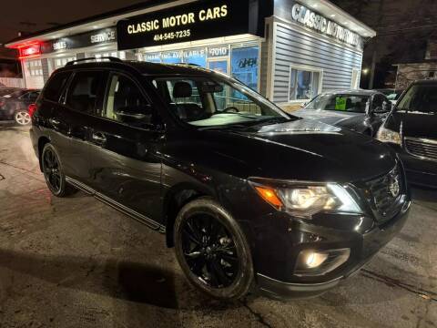 2018 Nissan Pathfinder for sale at CLASSIC MOTOR CARS in West Allis WI