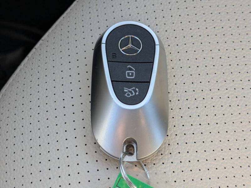 2023 Mercedes-Benz C-Class C 300