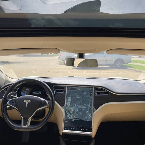 2014 Tesla Model S 85