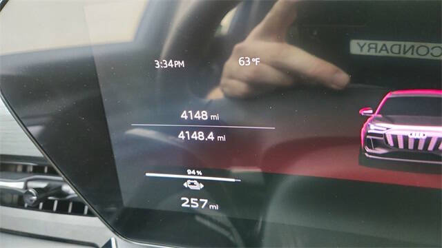 2025 Audi Q6 e-tron quattro Premium Plus