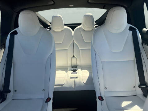 2023 Tesla Model X Plaid