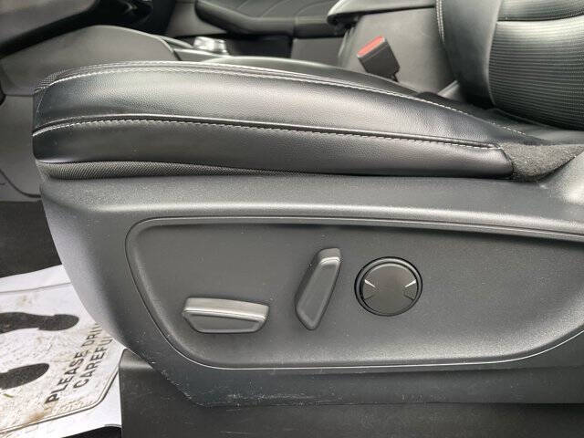 2024 Ford Escape Platinum