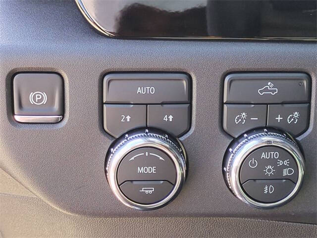 2025 GMC Sierra 1500 Elevation Standard